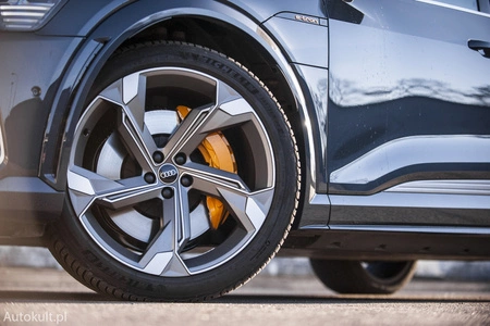 4x felgi Flow Forming 23" 5x112 Audi Q7 SQ7 Q8 SQ8 RSQ8 E-tron